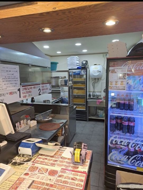 시설 집기 포함 인테리어 완비된 안양동 피자집 매물의 6번째 사진