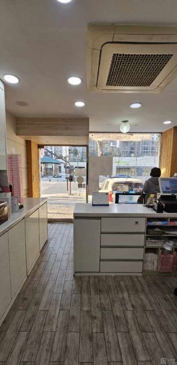 서초동 안정적인 고객층 확보된 1층 상가 양도 매물의 2번째 사진