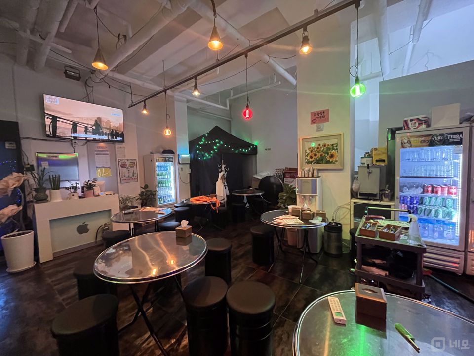 유동인구 많은 신림동 별빛거리 1층 실내포차 매물의 2번째 사진