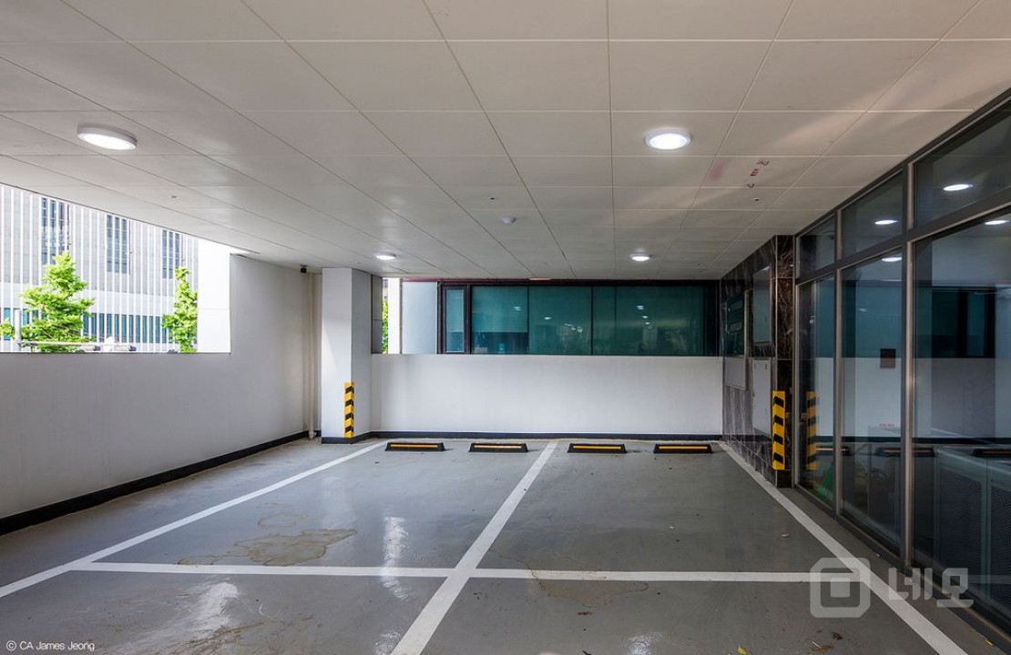 이대역 역세권, 대로변 신축건물 1층 임대 매물의 3번째 사진