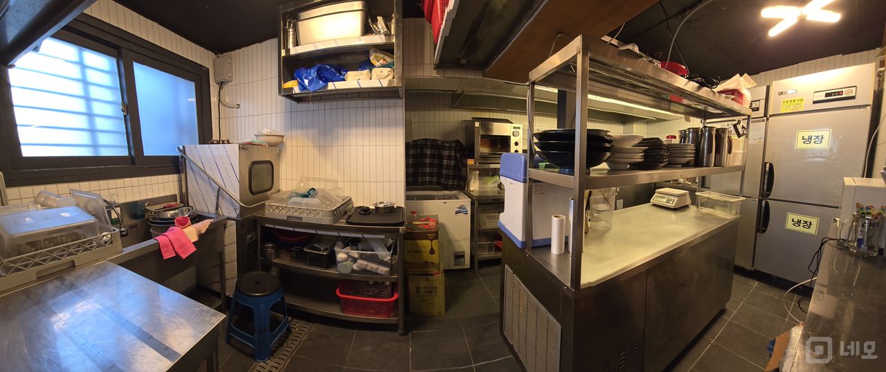 시설 집기 포함, 인테리어 완비된 갈현동 이자카야 매물의 4번째 사진