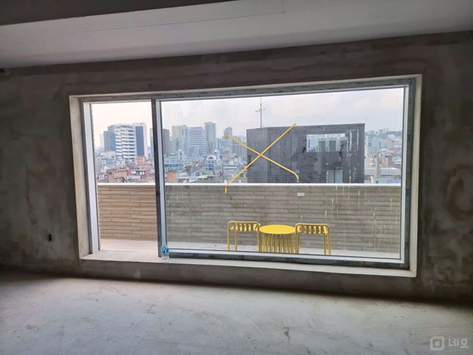 중심 상권, 유동 인구 많은 논현동 공실 매물의 8번째 사진