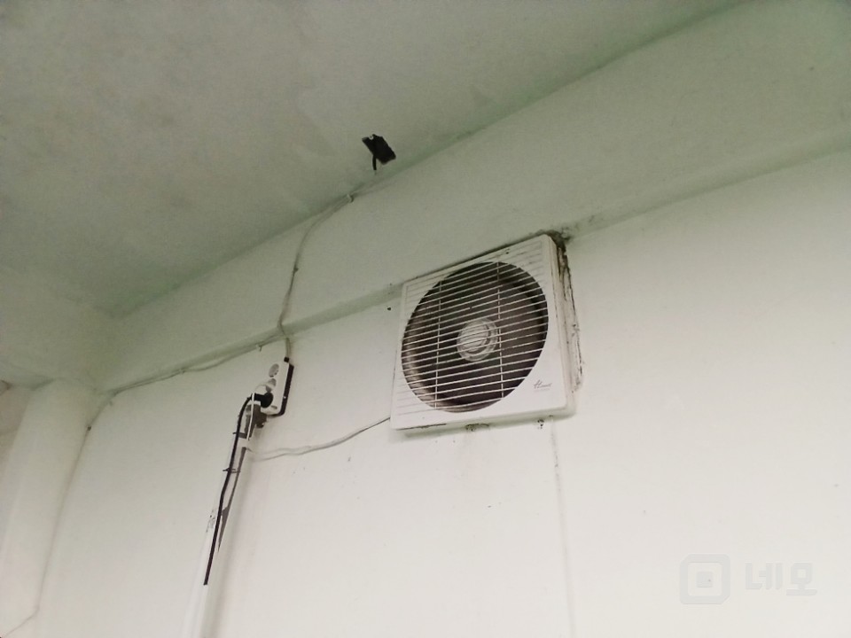 GATE 연희삼거리 인근 대로변 노출 건물 무권리 상가 매물의 10번째 사진