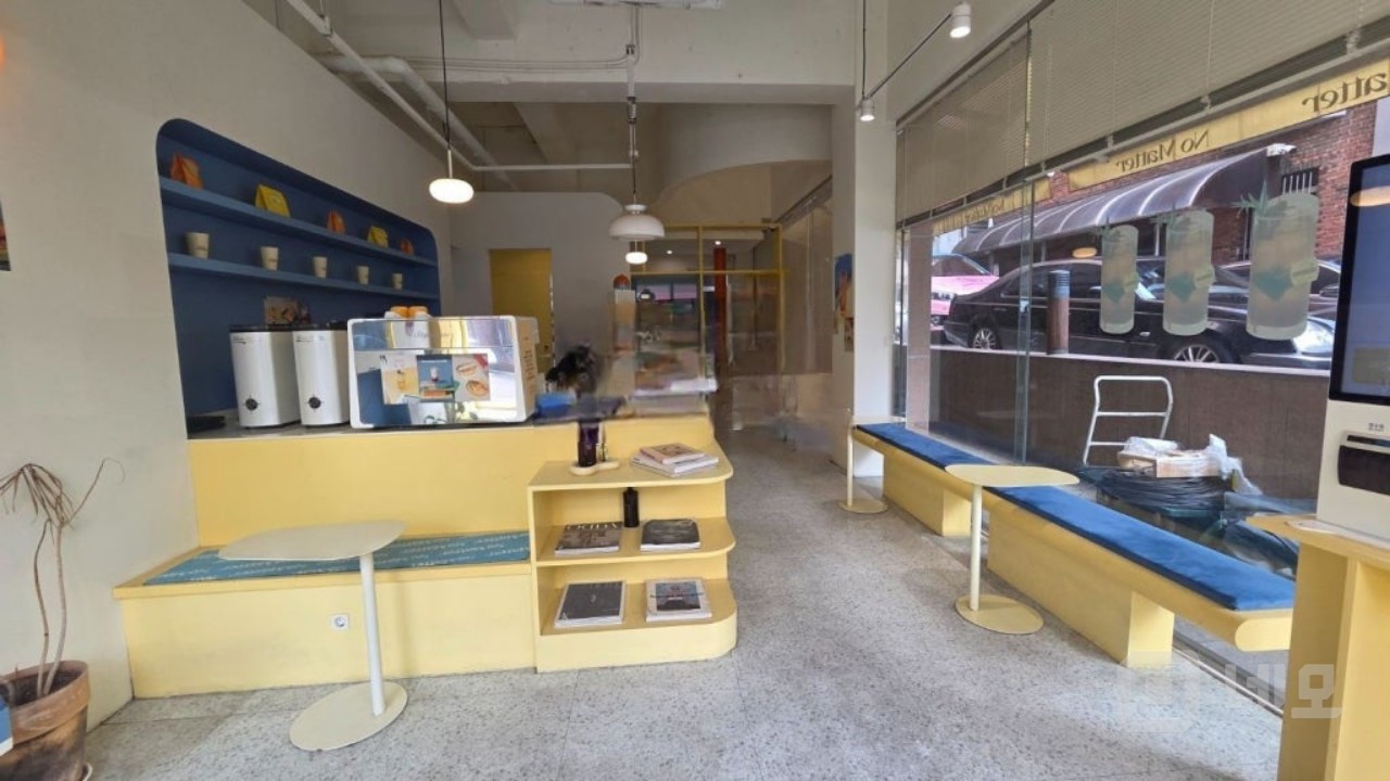 ✔ 따뜻한카페 매물의 3번째 사진