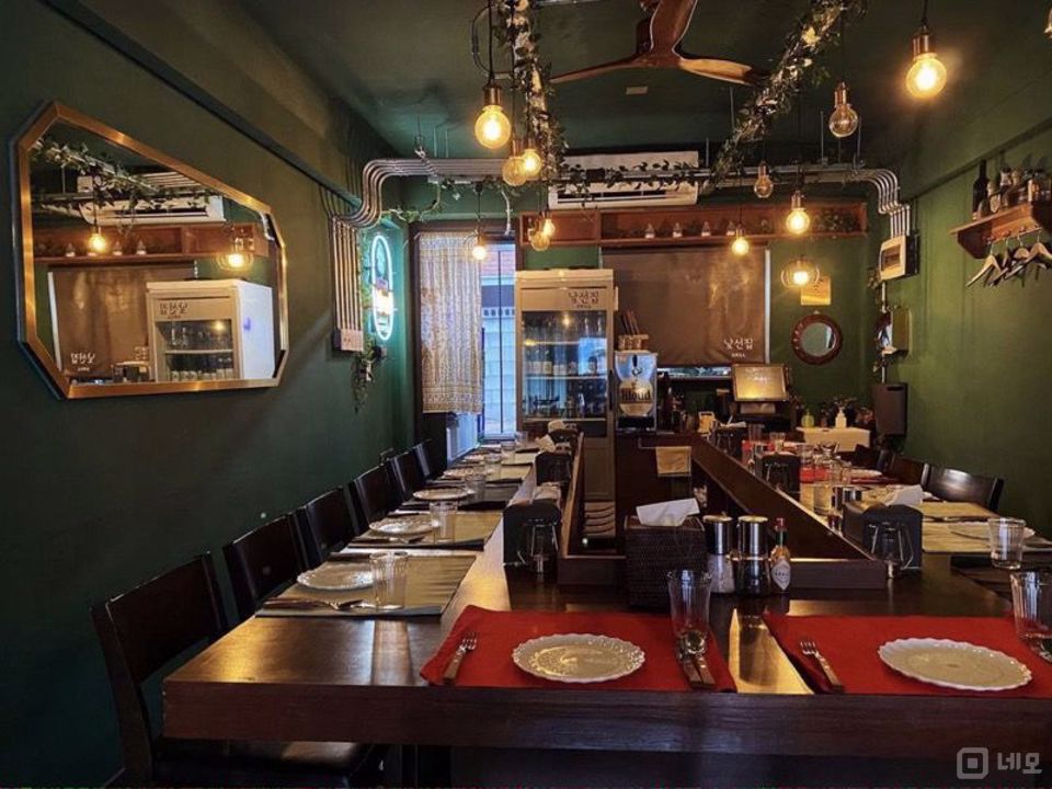 역촌동 인테리어 최상, 분위기 좋은 1층 술집 매물의 1번째 사진