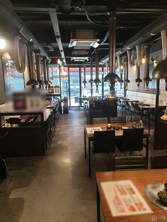 대치동 오피시 상권에 위치한 인기 고깃집 매장을 매물로 내놓습니다 매물의 2번째 사진