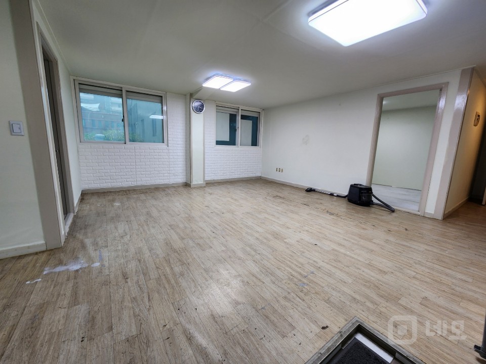 넓은 가성비 사무실,타투샵 추천 의정부역 대로변 위치! 매물의 2번째 사진