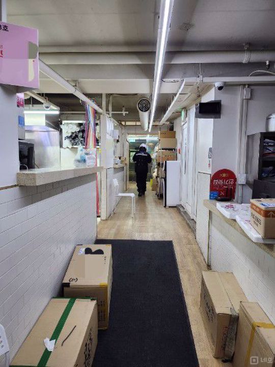 대로변 상권, 접근성 좋은 신림동 공유주방 매물의 2번째 사진