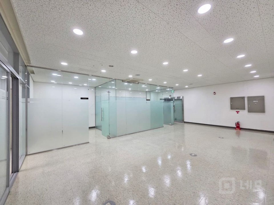 룸2개, 빠른입주, 성수역세권 매물의 1번째 사진