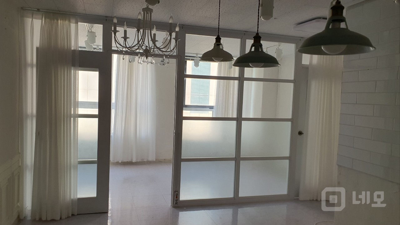 화정로데오입구 네일 피부미용 사무실 추천 환하고 화정역5분으로 접근성좋음 매물의 1번째 사진