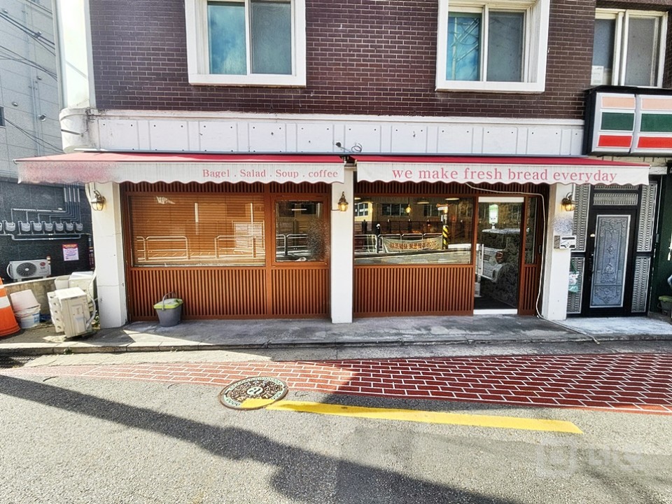 JS 학교 앞 SSS급 상권! 1층 가시성 좋은 상가 임대 매물의 8번째 사진