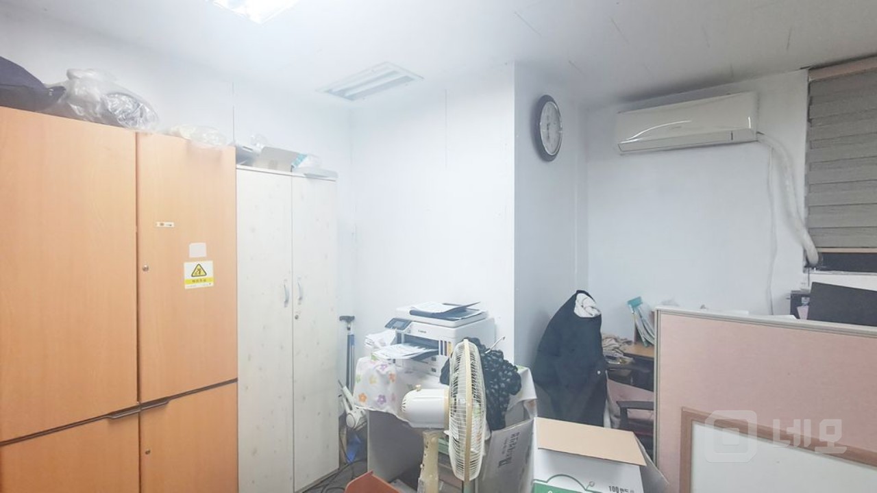 🏢 [노고산동 2층] 소형 사무실, 가성비 최고💼 매물의 1번째 사진