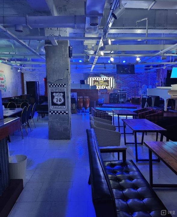 월세 저렴한, 상계동 노원역 먹자골목에 위치한 지하1층 라이브카페 매물의 1번째 사진