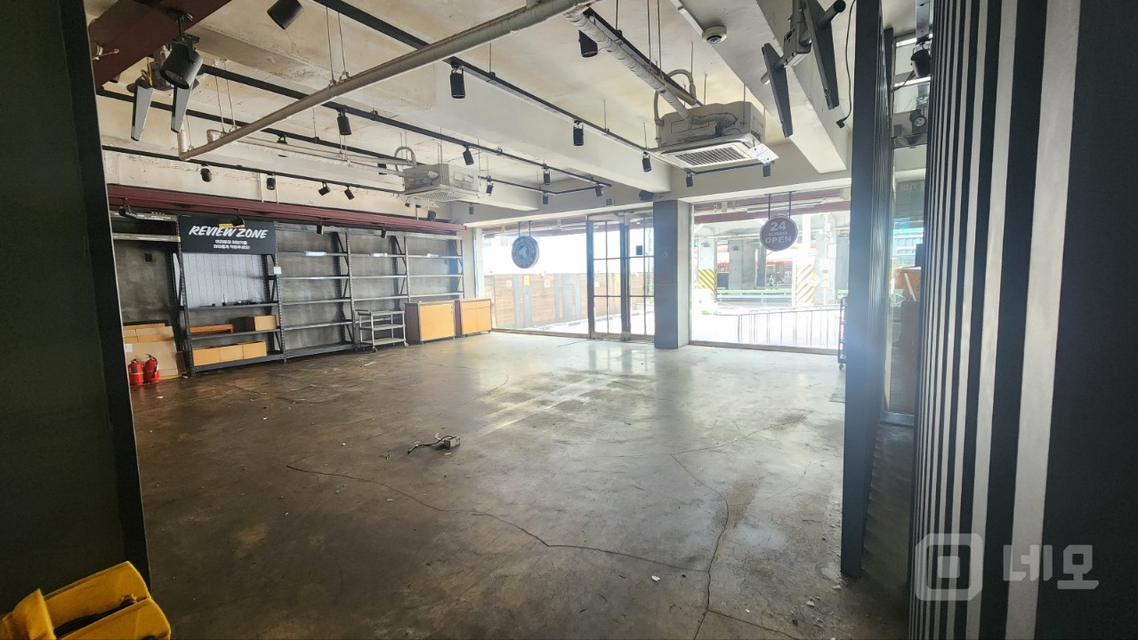 무권리💗건대초역세권💗320평💗대로변💗통임대 매물의 2번째 사진