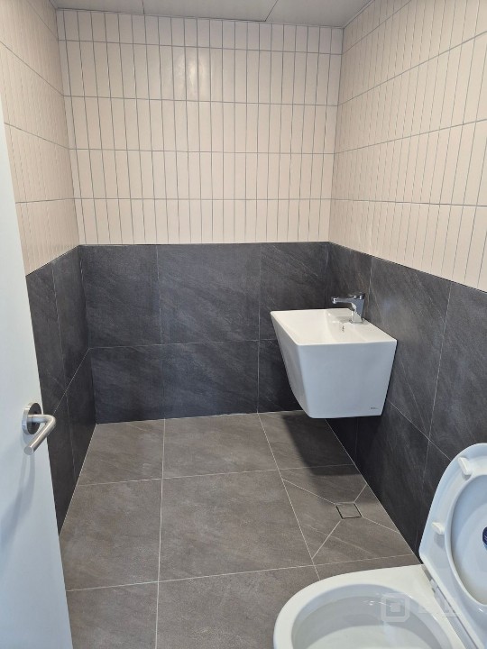 신축첫입주.대형사무실.즉시입주 매물의 13번째 사진