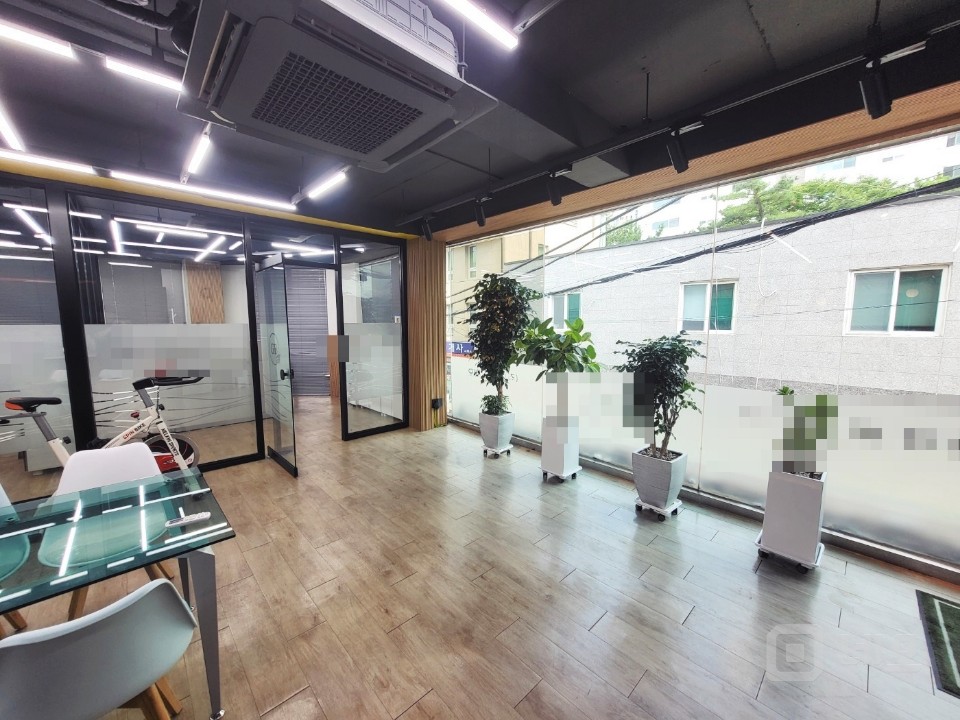 특급 디자인 사무실 채광 GOOD 빠른입주가능한 공간  매물의 13번째 사진