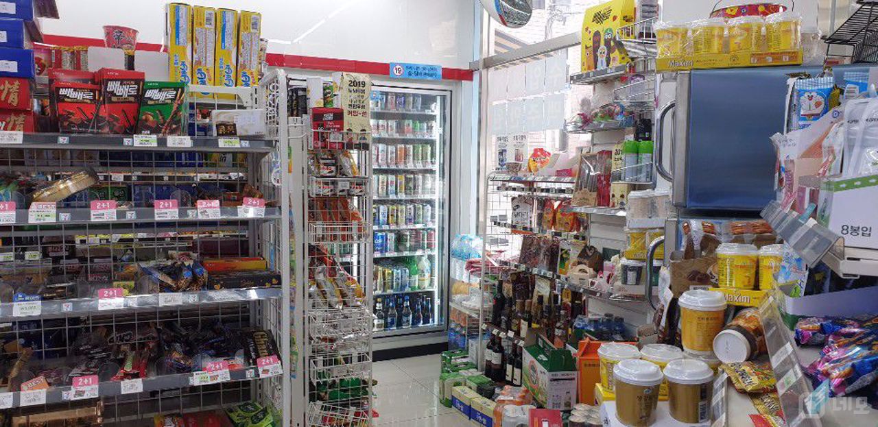 국악고 근처 조용한 주택단지내 소형평수 편의점 양도양수 매물의 2번째 사진