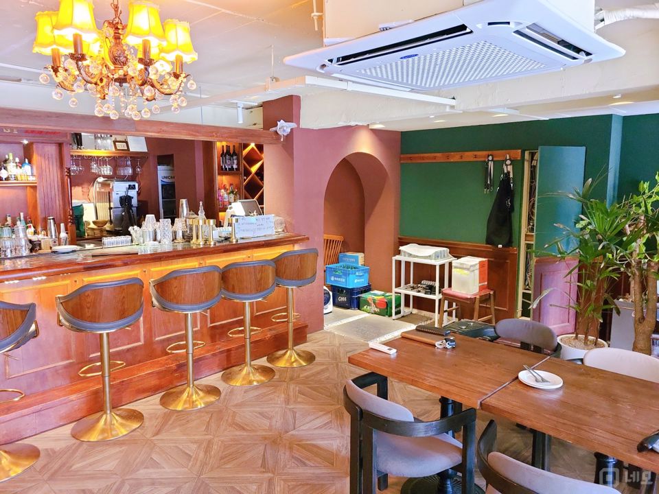 화양동 건물 전체 사용중인 BAR 매물의 12번째 사진