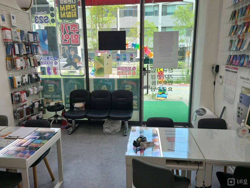 상일동 단지내 상가에 위치한 이동통신점 매물의 3번째 사진