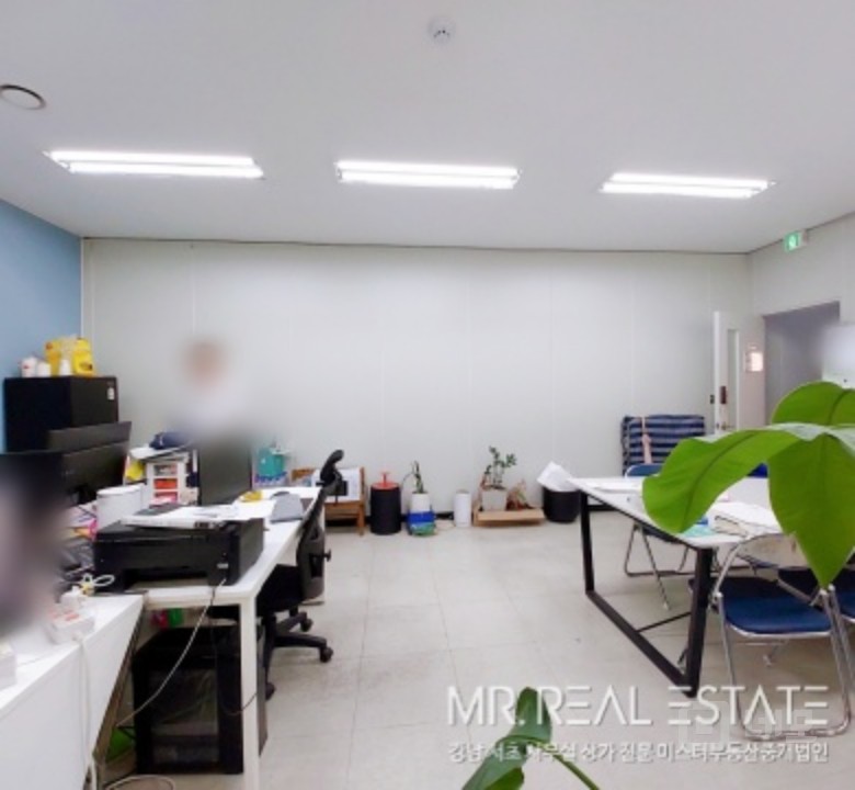역삼역인근,1~2인용 실속형 사무실,주차 1대 무료 매물의 4번째 사진