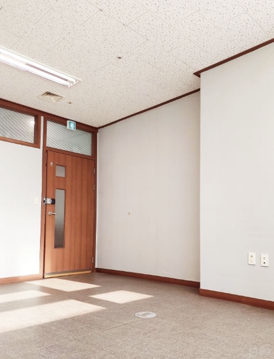 연수구 송도동  지식산업센터내 8층 사무실 임대 매물의 1번째 사진