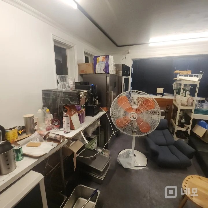 단독주택을 2,3층으로 개량한 고기및 일반식당 매물의 4번째 사진