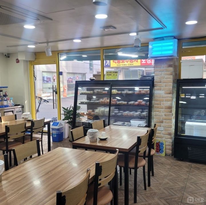 목동 시장 골목, 꾸준한 수요 있는 한식점 매물의 2번째 사진