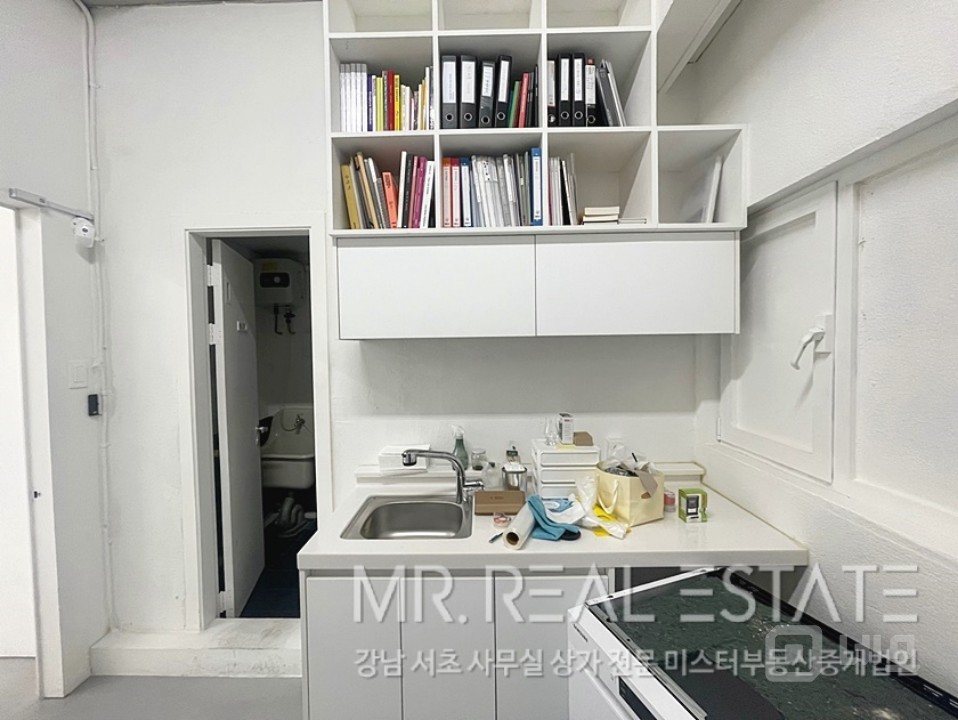 선정릉역.3분.1층.주차가능.내외관컨디션ACE 매물의 9번째 사진
