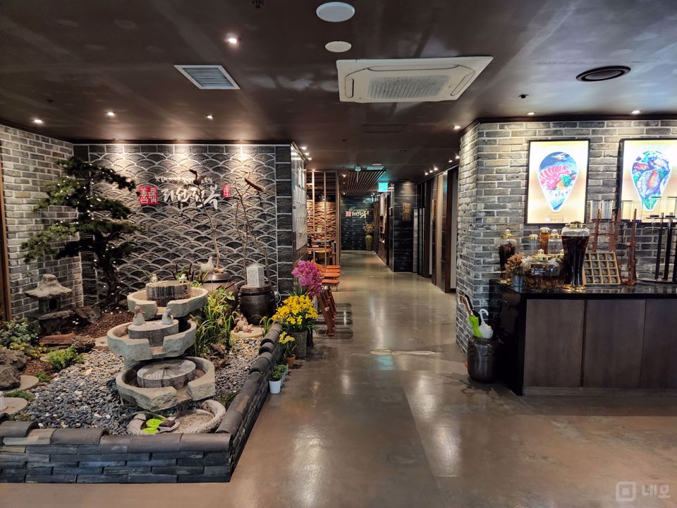 고급스러운 인테리어 완비된 여의도 음식점 매물의 12번째 사진