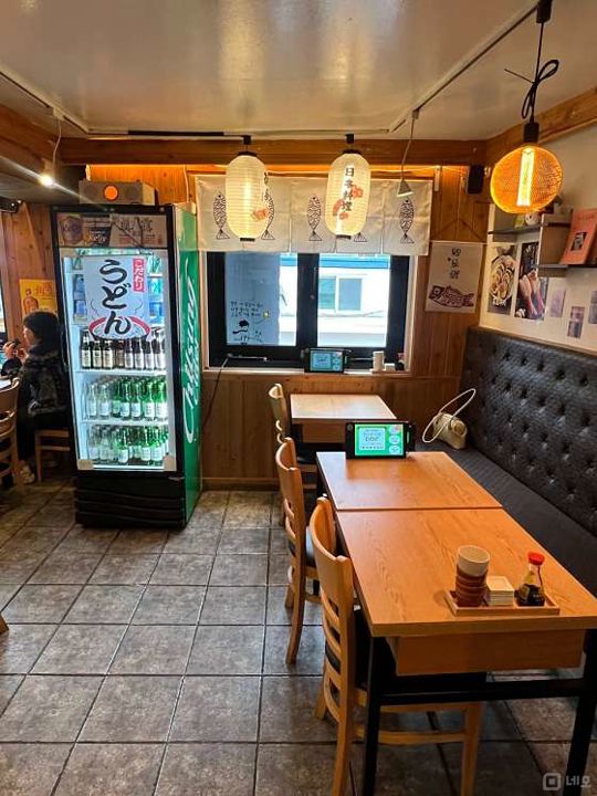 청파동 대학가에 위치한 일식당 매물의 2번째 사진