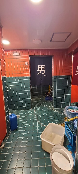 인테리어 깨끗한 실평45평 상가 임대 매물의 8번째 사진