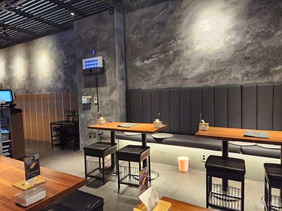 문래동 복합 상권에 위치한 요리 주점 매물의 3번째 사진