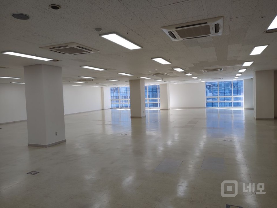 DMC첨단산업센터 720호 (DMC지원시설) 매물의 1번째 사진