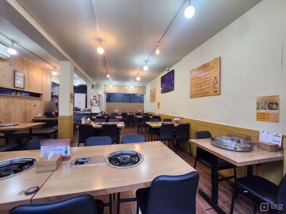 구로디지털단지역 초역세권, 먹자골목에 위치한 1층 음식점 매물의 2번째 사진
