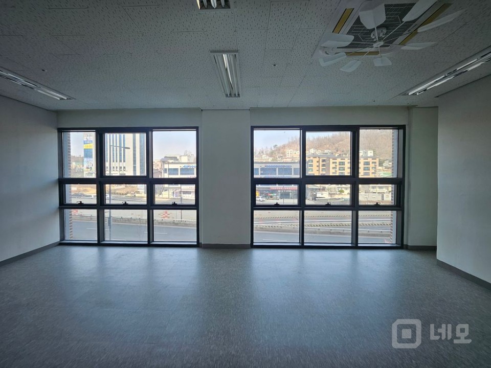 삼송역 도보 4분, 대로변, 엘베앞 매물의 1번째 사진