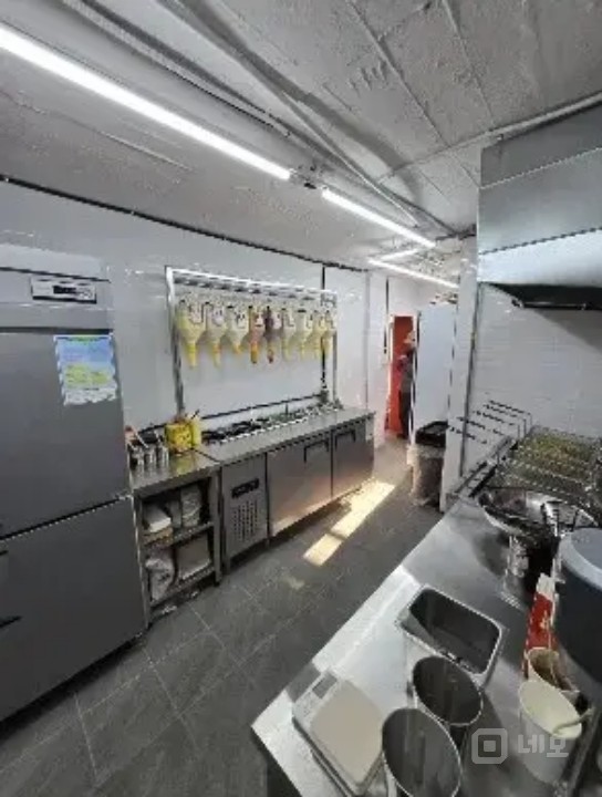 홍대역3분출구 연트럴파크 메인길 매물의 2번째 사진