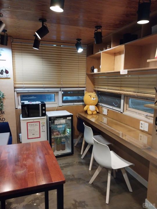 서울대입구역 역세권, 시설 완비, 초,중,고등학교 가까운 스터디카페 매물의 6번째 사진