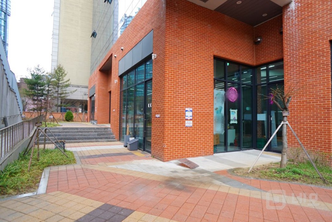 성수동감성 외관, 독점카페자, 무권리 매물의 1번째 사진