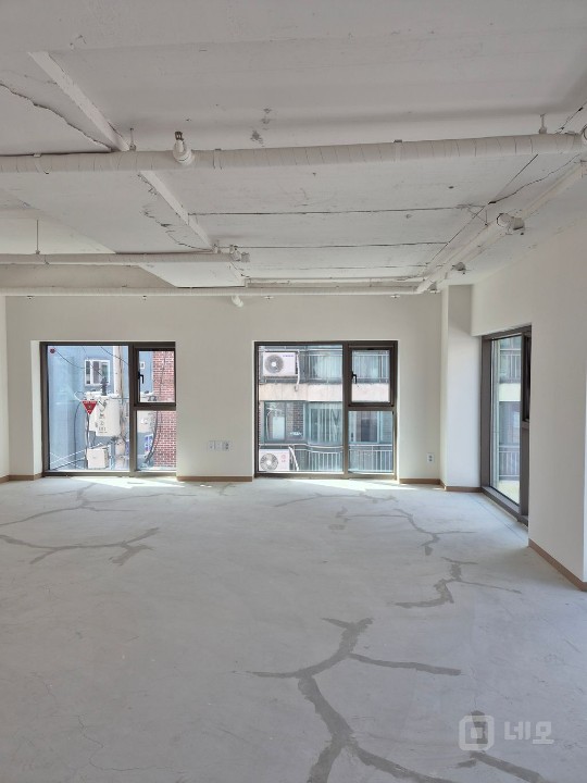 신축첫입주.대형사무실.즉시입주 매물의 1번째 사진