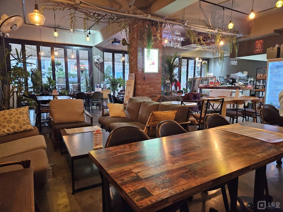 창동 주거지역 위치, 깔끔한 인테리어, 테라스 완비된 호프집 매물의 1번째 사진