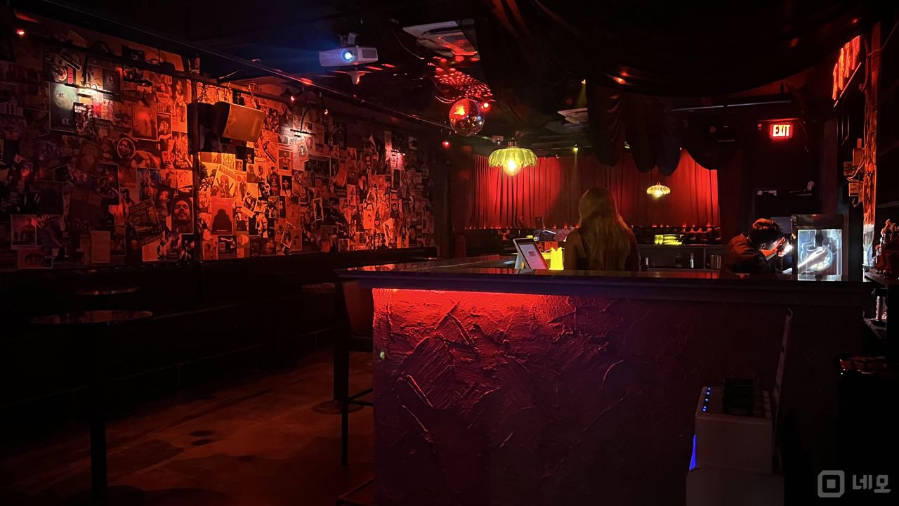 신사동 도산공원 인근에 위치한 지하층 핫한 바(Bar) 매물의 1번째 사진