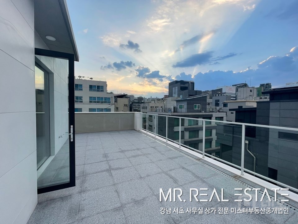 선정릉역2분.신축ACE.단독사옥.통임대.사진有 매물의 2번째 사진