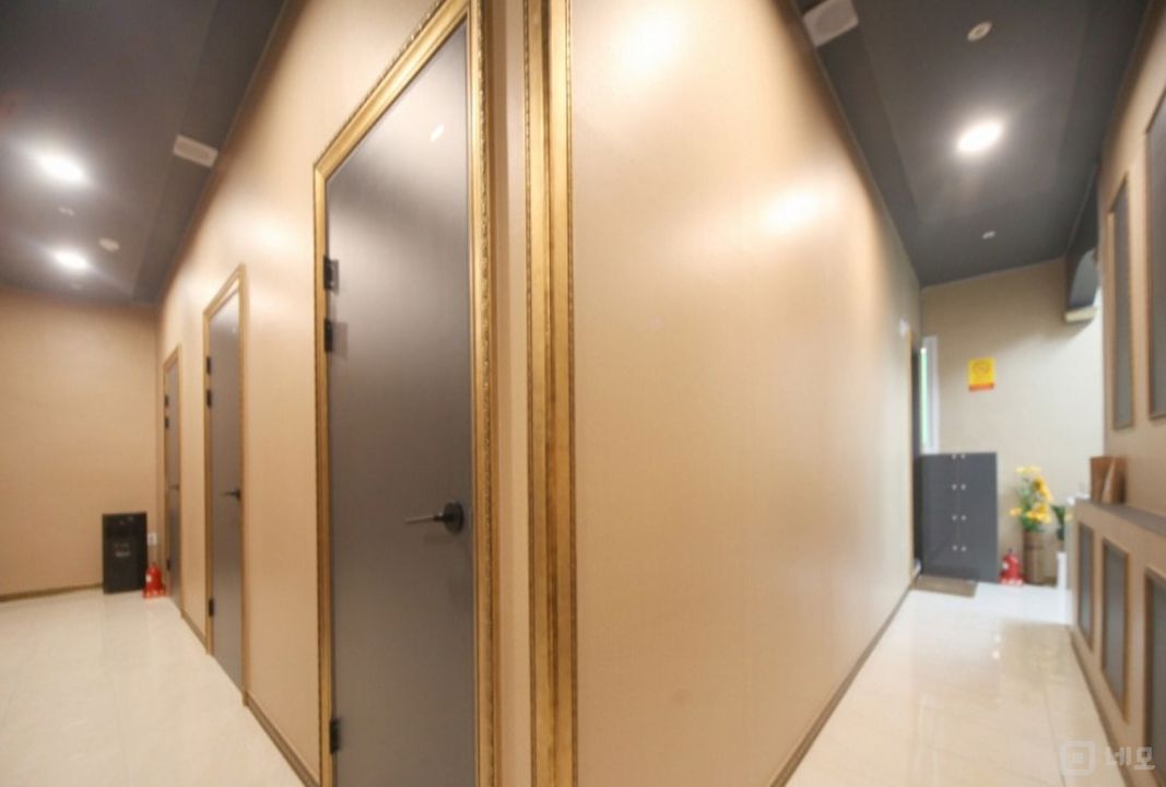 대로변, 팔탄협동화단지 인근에 위치한 2층 구장리 마사지 매물의 2번째 사진