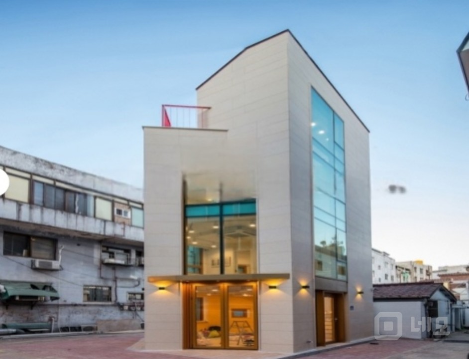 ★지상1층~4층단독사옥 ★ 렌트프리2개월 ★ LUXRY 단독 사옥 매물의 1번째 사진