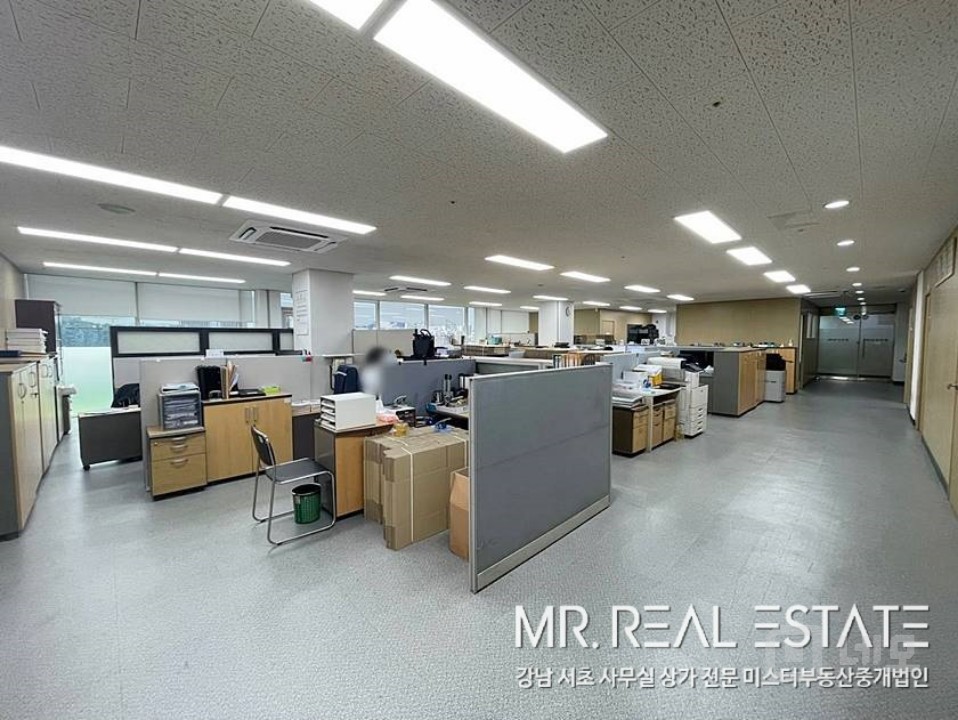 남터역.대로변.주차2대.고층뷰.법무.세무.회계.업종협의 매물의 4번째 사진