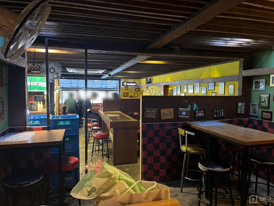 서교동 유동인구 많은 거리, 맥주호프점 매물의 2번째 사진