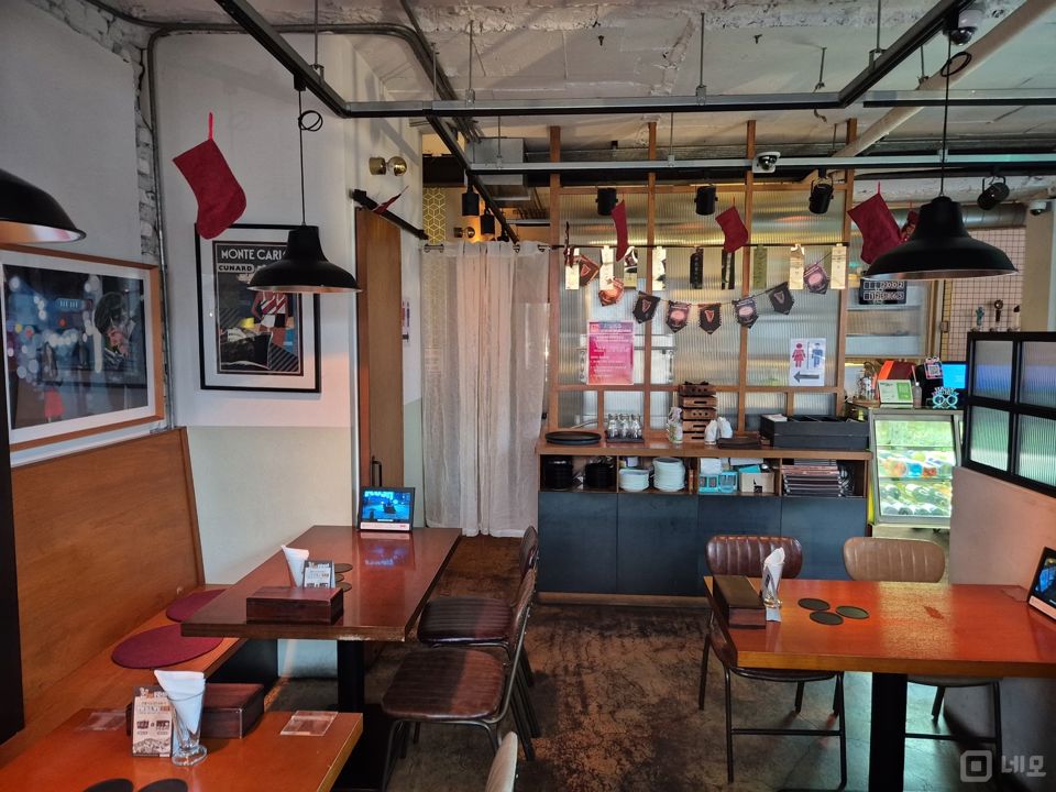 망원동 시설상태 좋고, 상권 잡혀있는 호프집 매물의 1번째 사진