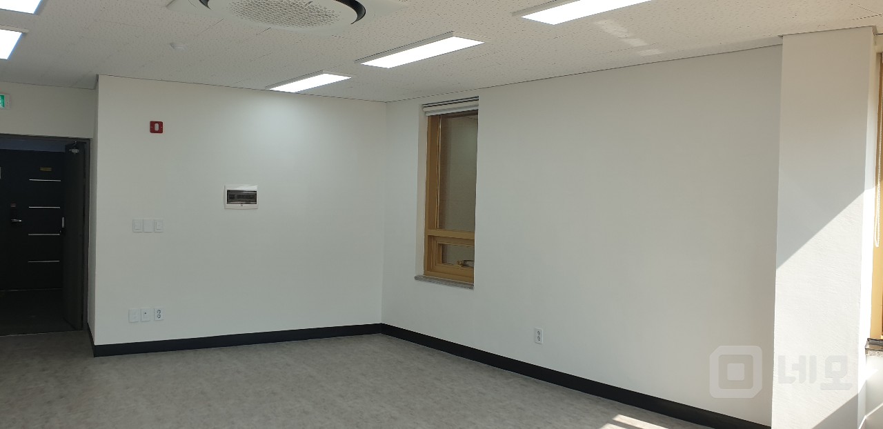 🏙️ 종로구 신축급 소형 사무실! 성현빌딩 8층 🌿 매물의 6번째 사진