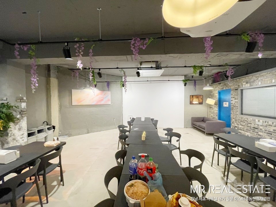 논현역인근.인테리어ACE.현업종파티룸.사진有 매물의 2번째 사진