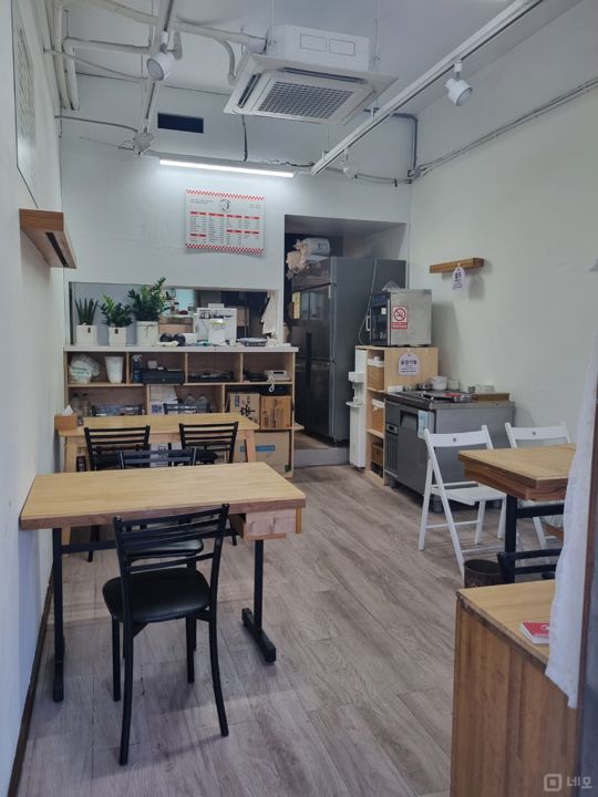 중동역 역세권 유동인구 많은 상동 김밥집 매물의 2번째 사진